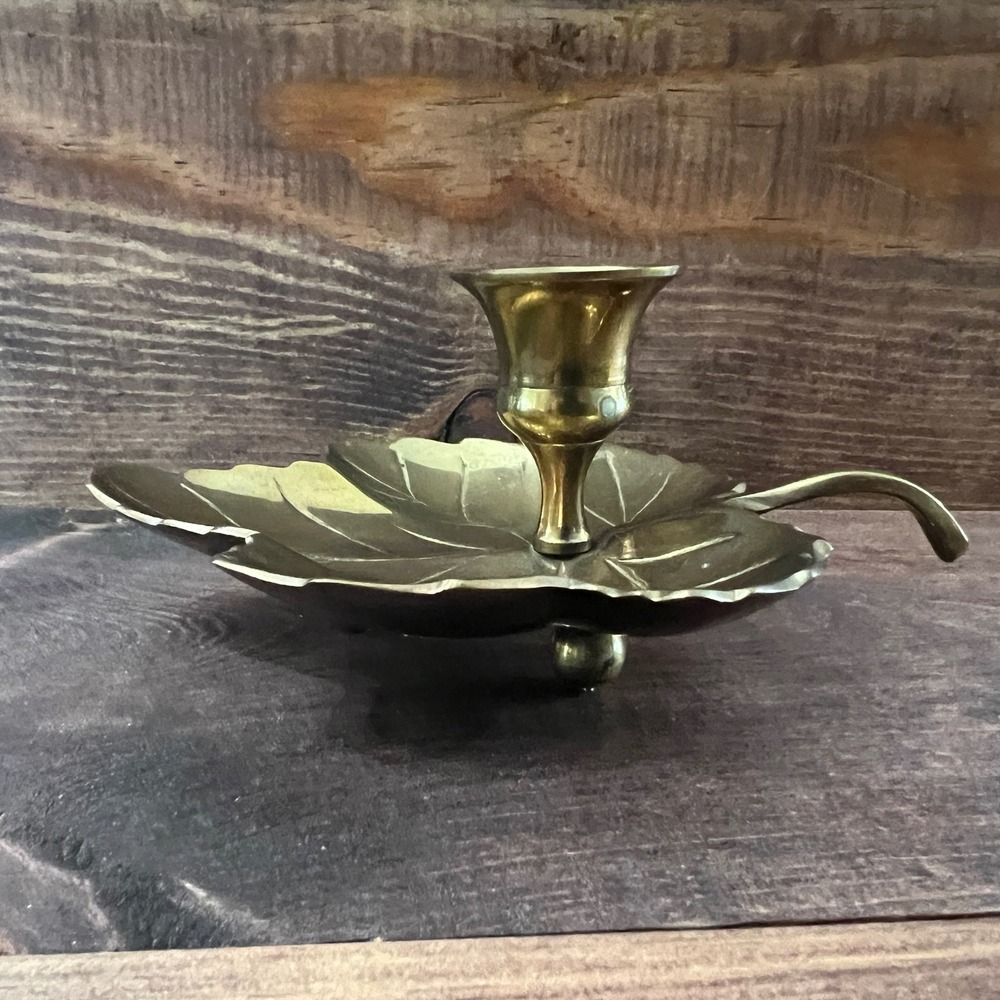 Vintage Brass Leaf Chamberstick Candle Holder India Taper Handle Ball Feet 6in - Picture 2 of 5